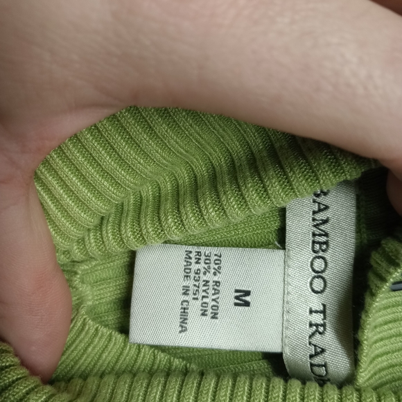 Bamboo Traders Sleeveless Turtleneck Size M - Picture 9 of 11